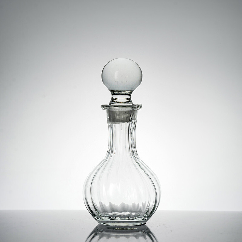 ТОВАРЫ Графин для вина 0,5л стекло рифленка 3109 НЕМАН в интернет-магазине meandhome.ru