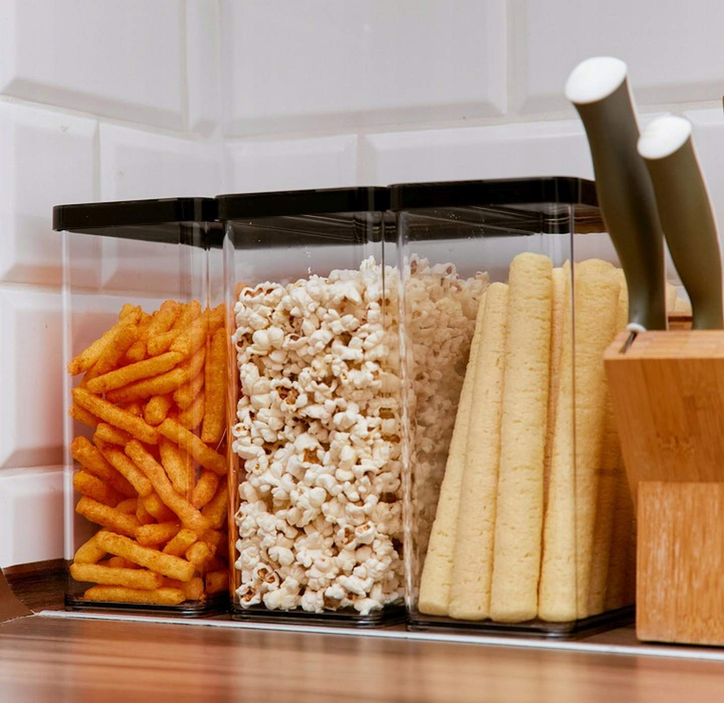 ТОВАРЫ Контейнер для продуктов широкий 1,0л LOFT прозрачный, черный ROTHO 1160908080 в интернет-магазине meandhome.ru